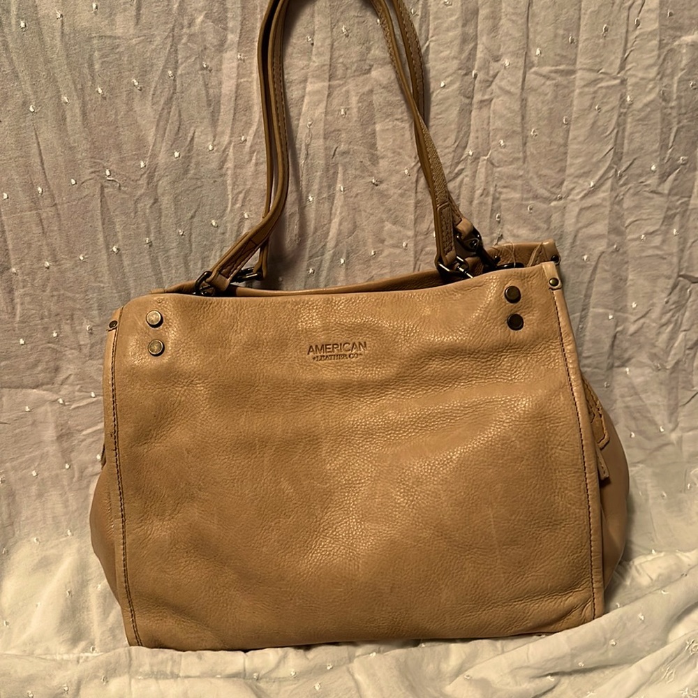 NWT American Leather Co. Beautiful purse!
